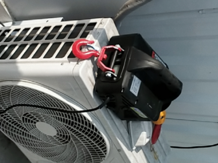 有了便攜式起重牽引葫蘆,拆裝空調(diào)時不用登高冒險